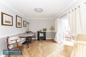 Breakfast Room- click for photo gallery